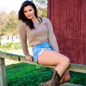 Meet your Posher, Melanie